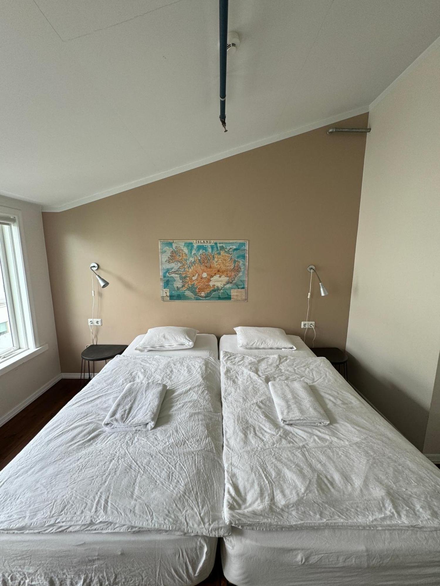 Akureyri Backpackers Hostel Ngoại thất bức ảnh